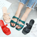 2021 Mode Frauenschuhe Slipper flach lässige Schuhe Frauen Jelly Slide Slipper PVC Sandalen Outdoor Flach zwei Gürtelrutsche Slipper